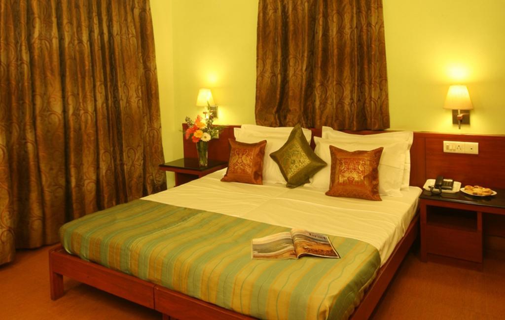 Lambana Resort Calangute Room photo